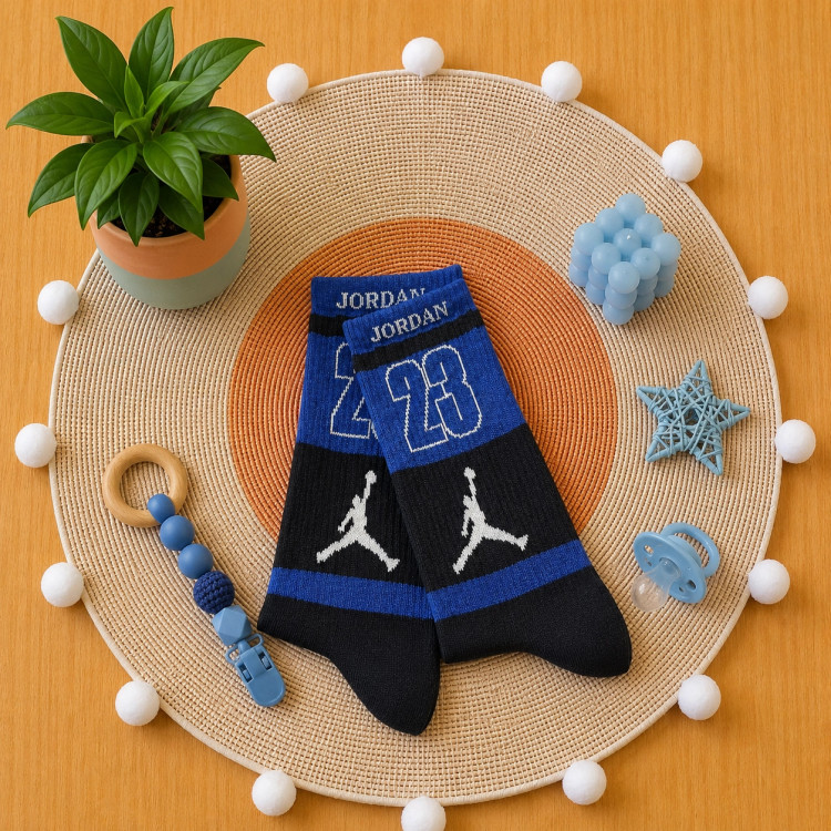 Jordan black and blue long socks with sporty number 23 design, suitable for sizes 36 to 43.