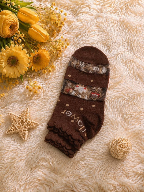 Cute patterned ankle socks with Iranian cotton blend, suitable for everyday use and casual footwear.
